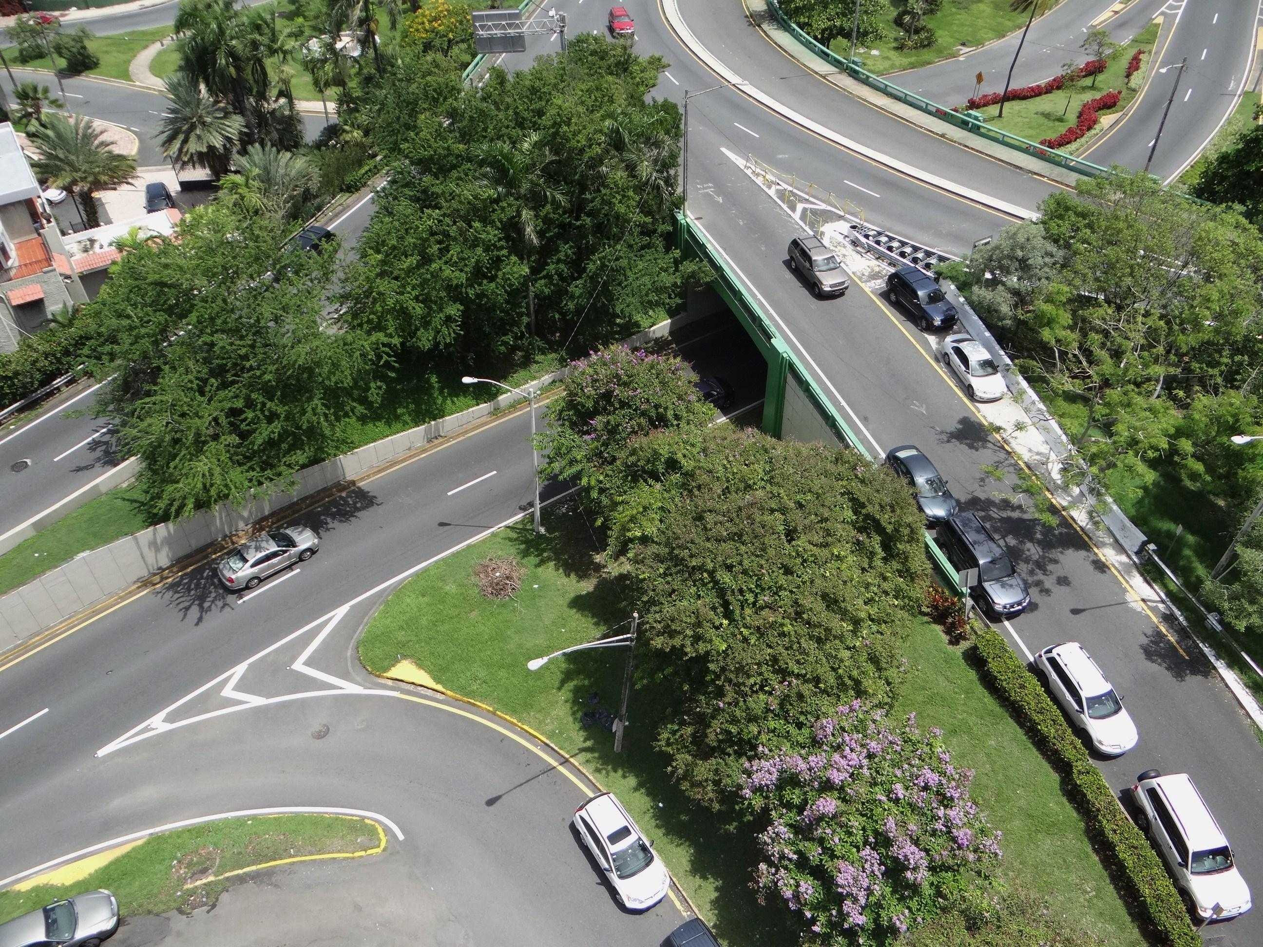 Vista desde la azotea del Edificio del Departamento de Justicia - San Juan (Miramar) - 2013 00043